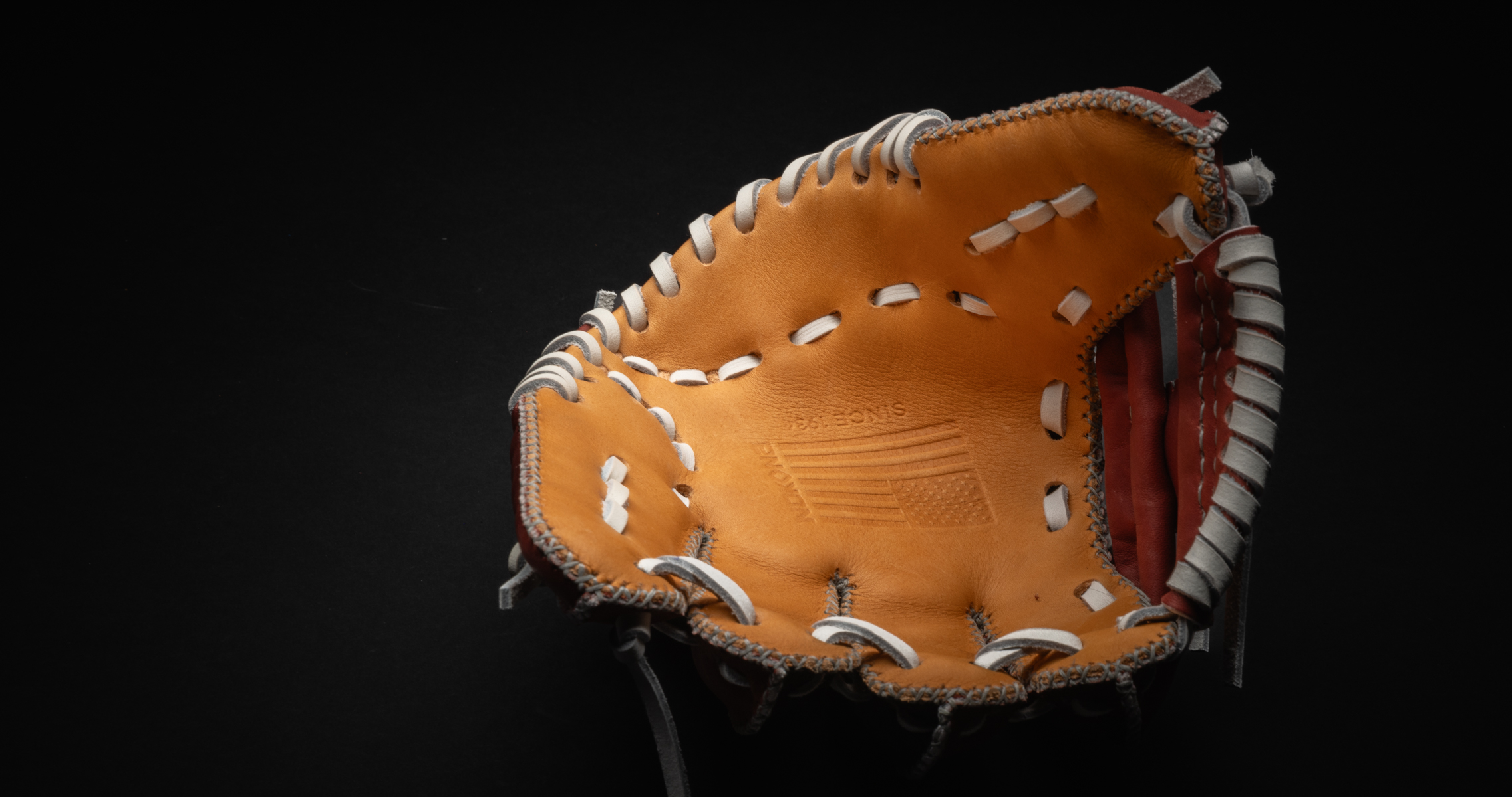 EdgeX™ Iron Man 10.5" Youth Glove Nokona Ballgloves