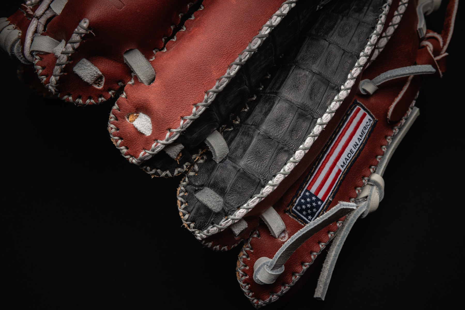 EdgeX™ Iron Man 10.5" Youth Glove Nokona Ballgloves