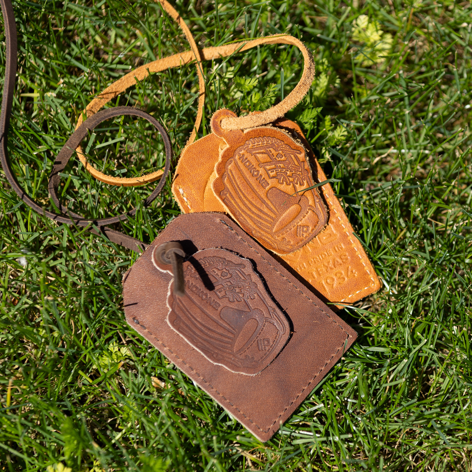 LOHEN ローヘン　ノベルティ Limited Edition Ballglove Leather Luggage Tag - Nokona Ballgloves