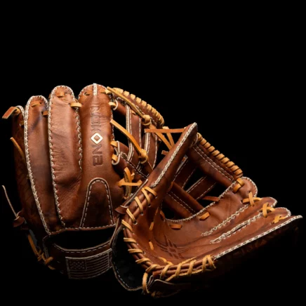 Walnut™ EP - Nokona Ballgloves